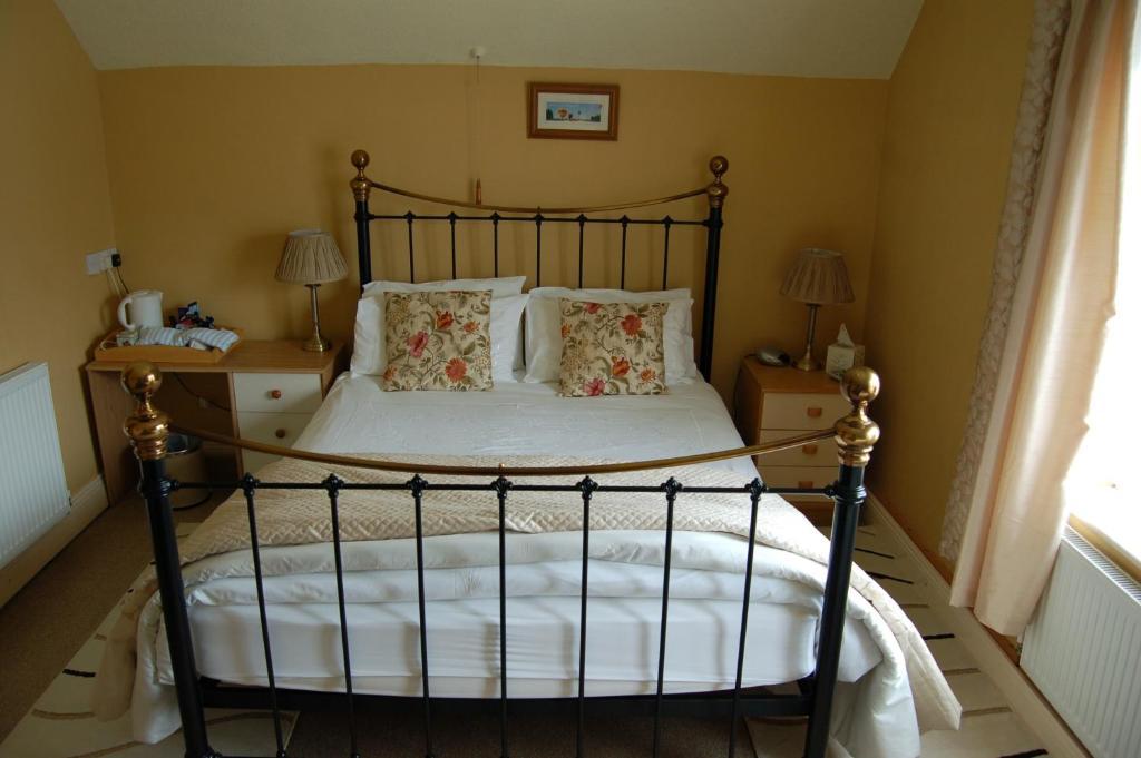 Compton House Bed and Breakfast Ashbourne  Buitenkant foto