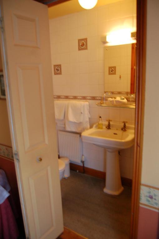 Compton House Bed and Breakfast Ashbourne  Buitenkant foto
